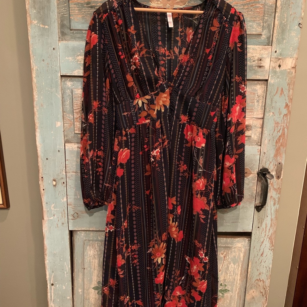 Xhilaration Boho Button Front Breezy Patterned Kimono for Autumn
